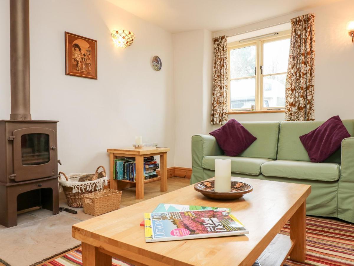 Apple Cottage Кредитън Екстериор снимка