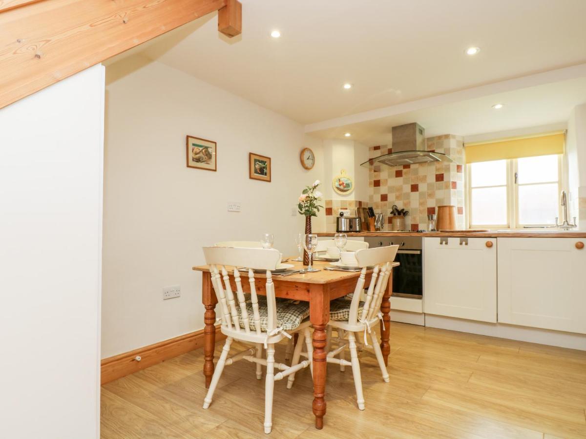 Apple Cottage Кредитън Екстериор снимка